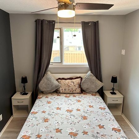 Castlerooms Homestay 오타와 외부 사진